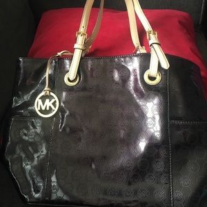 Michael Kors tote